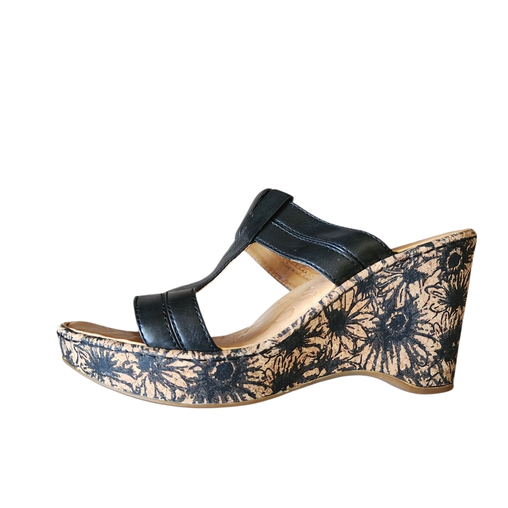 Born Leather Wedge Sandals Floral T Strap Black Tan Cushion Size 9